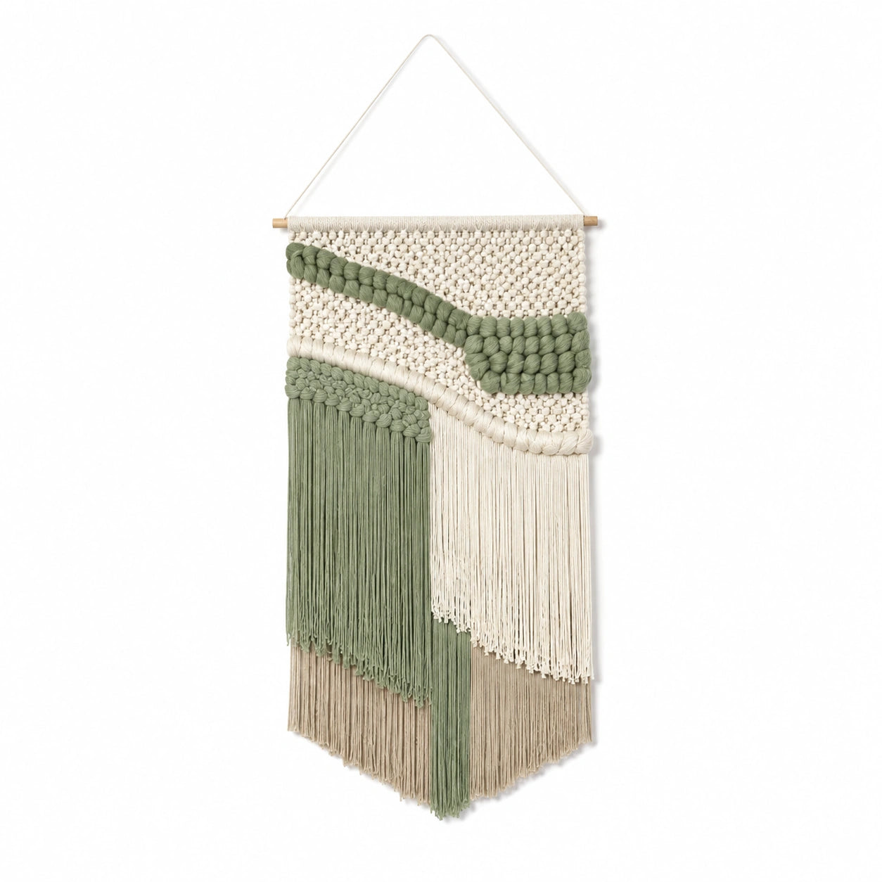 Tapisserie murale 40 x 75 cm en coton vert sauge et écru style bohème à franges