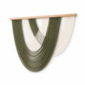 Décoration murale tissée 100 x 120 cm en coton vert olive et ivoire style bohème