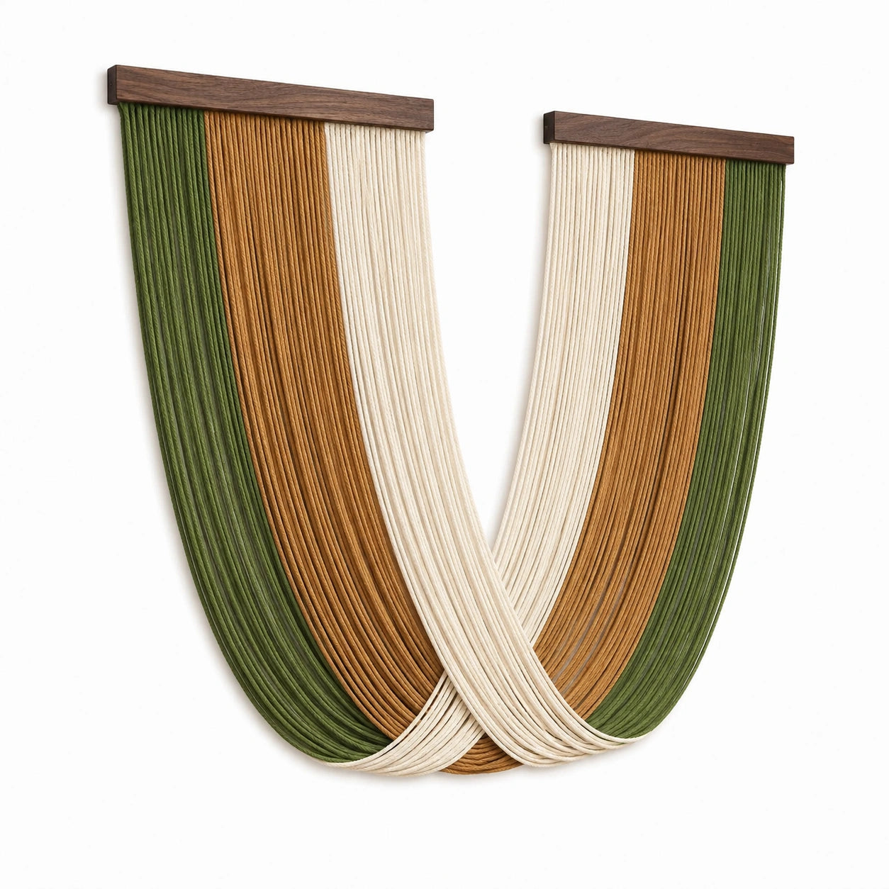 Tapisserie murale suspendue 60 x 100 cm en bois et cordons textiles vert marron écru style bohème